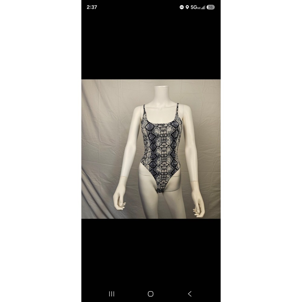 SHEIN Womens Snakeskin Print Bodysuit Grey Black Scoop Neck Thong Small